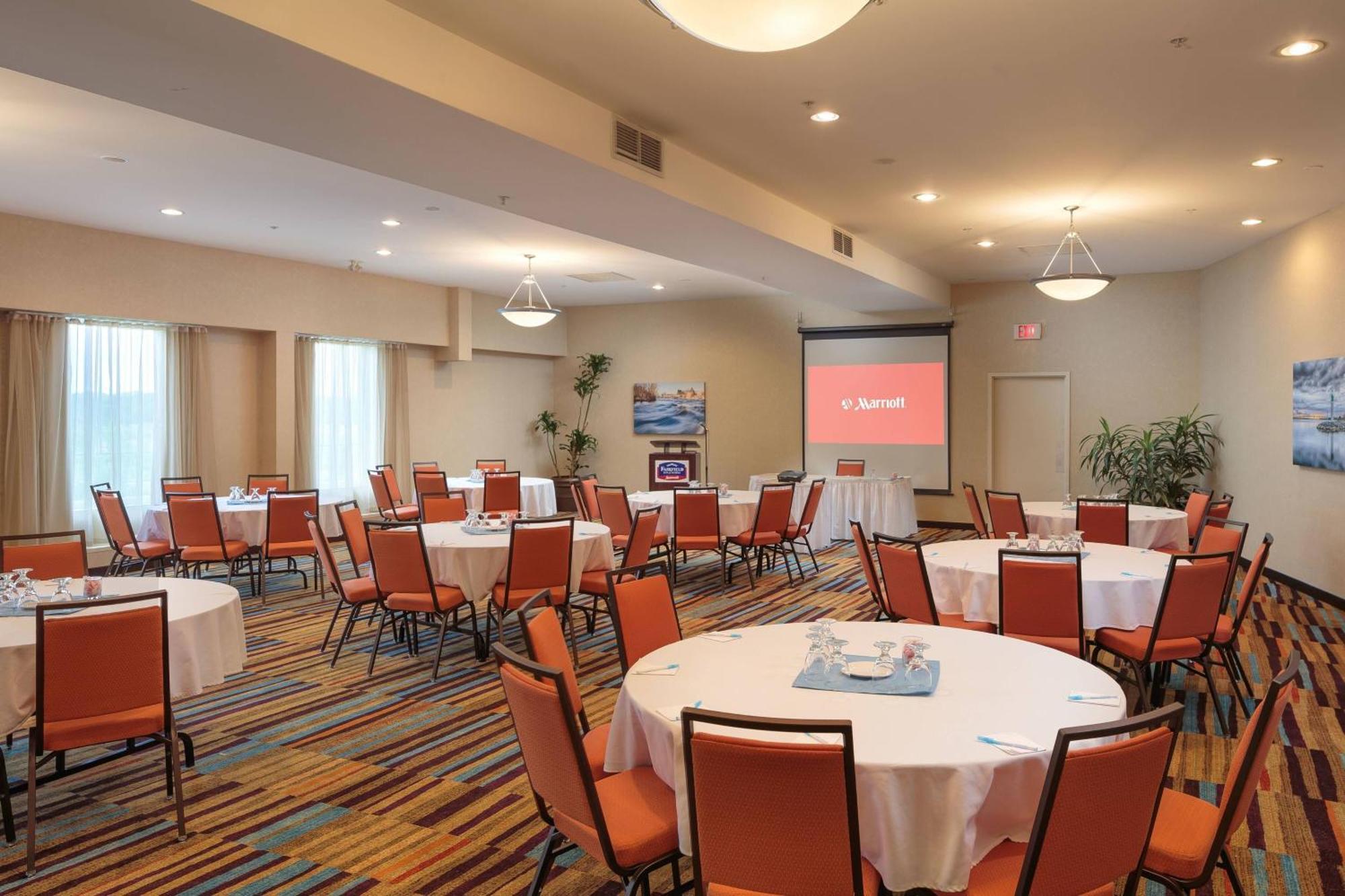 Fairfield Inn & Suites By Marriott Бельвиль Экстерьер фото