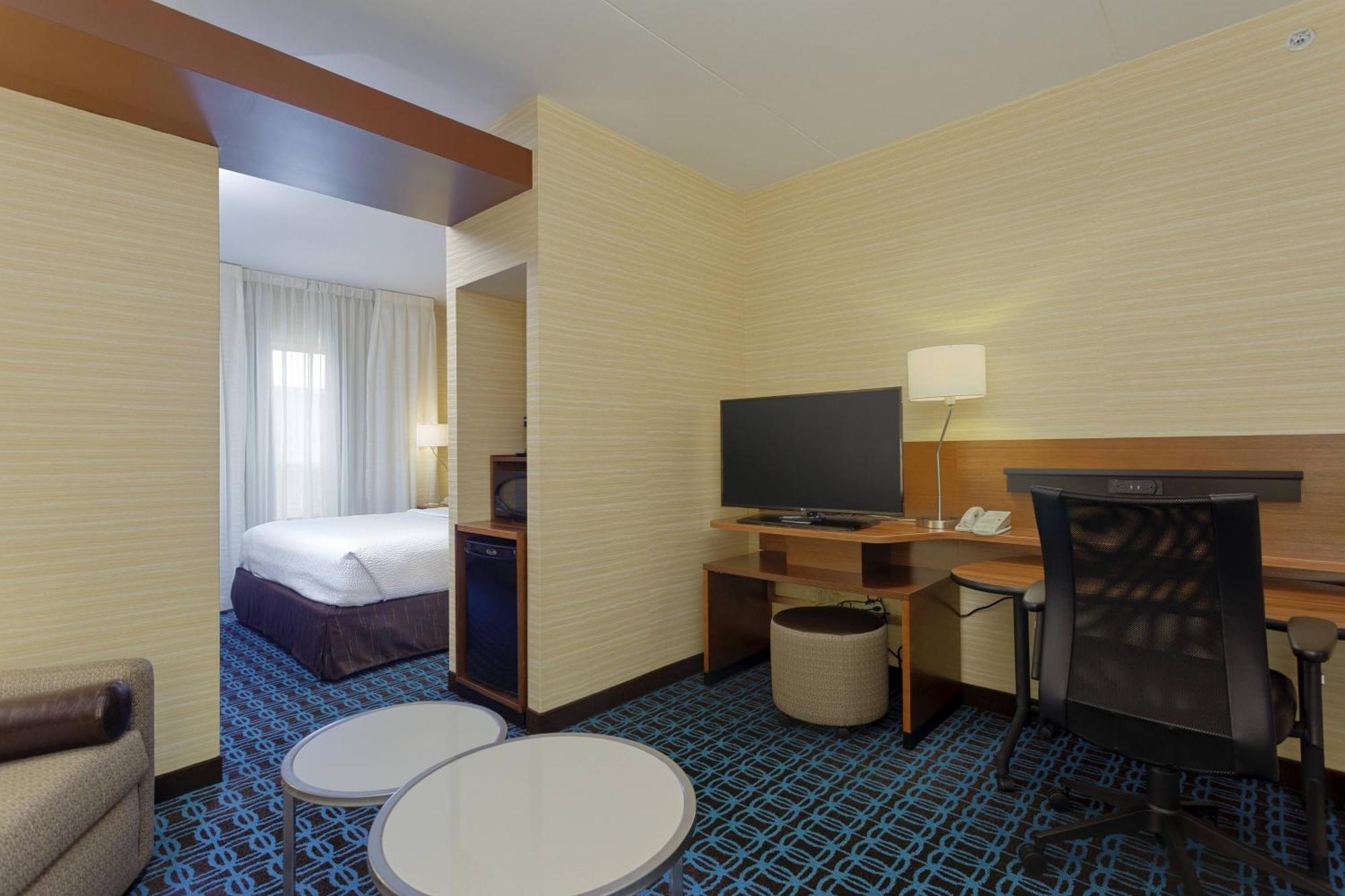 Fairfield Inn & Suites By Marriott Бельвиль Экстерьер фото