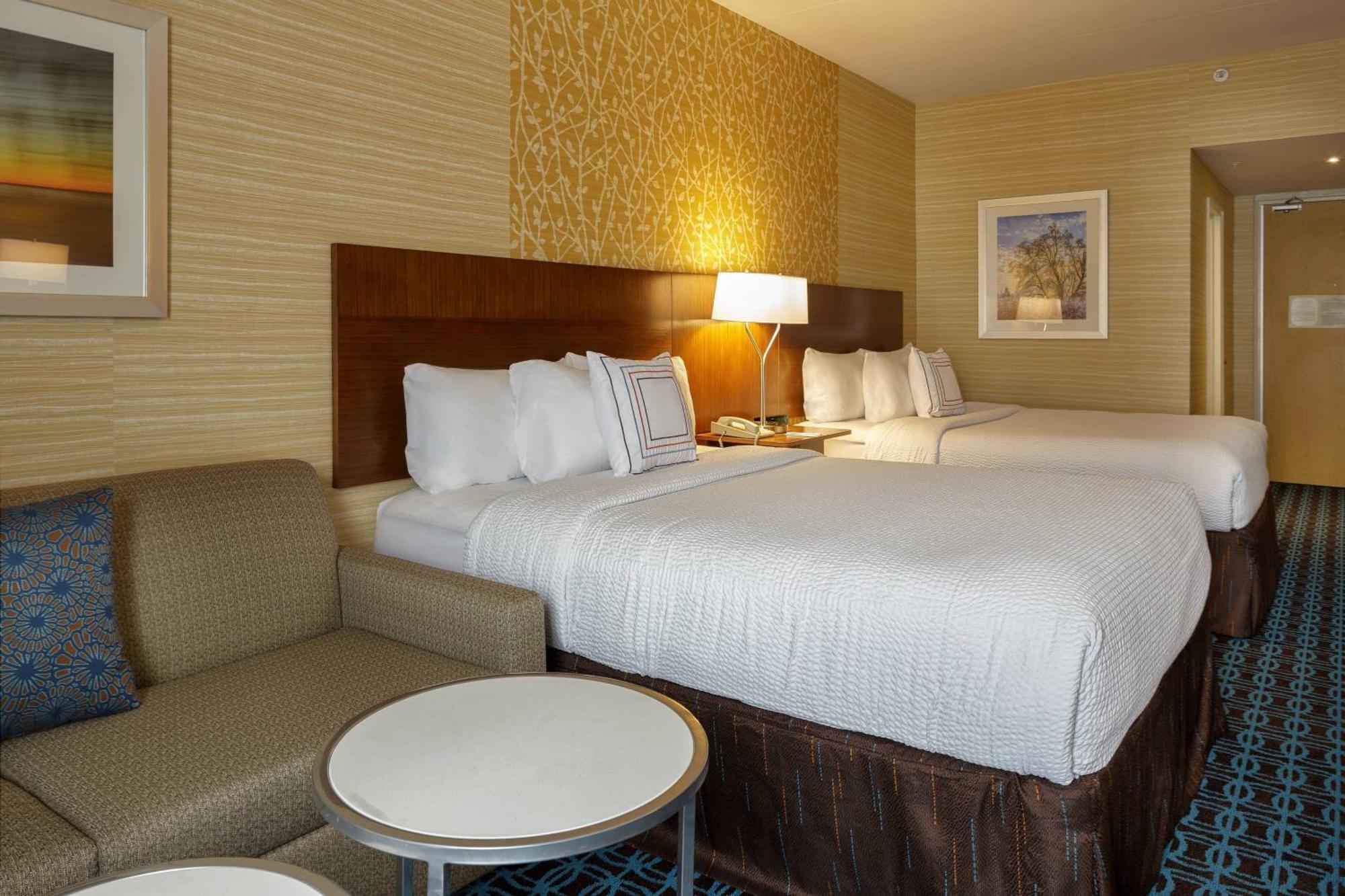 Fairfield Inn & Suites By Marriott Бельвиль Экстерьер фото