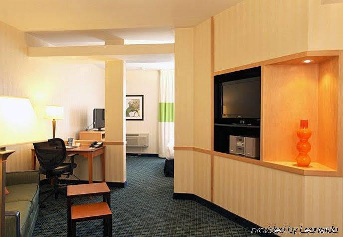 Fairfield Inn & Suites By Marriott Бельвиль Экстерьер фото